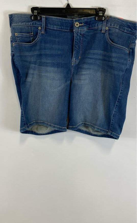 NWT Torrid Premium Womens Blue Bombshell Skinny Denim Jean Shorts Size 22 image number 1
