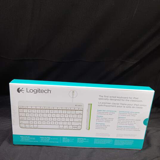 3 Logitech Wired Keyboard for iPad/iPhone image number 8