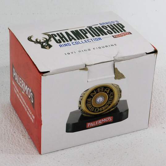 Replica Milwaukee Bucks 1971 Championship Ring Figurine Palermo's Promo IOB image number 1