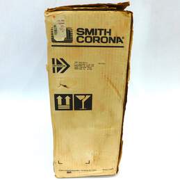 Vintage Smith Corona XD 5700 Memory Typewriter Electric IOB w/ Manual alternative image