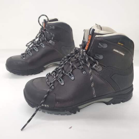 REI Motion Control Gore-Tex Waterproof Black Nubuck Boots Women's Size 8.5 image number 1