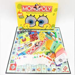 2005 Spongebob Monopoly Game by Parker Brothers Complete