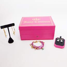 Juicy Couture Glamour Jewelry Box Kit w/Bracelet & Earrings 1.1lbs alternative image