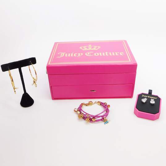 Juicy Couture Glamour Jewelry Box Kit w/Bracelet & Earrings 1.1lbs image number 2