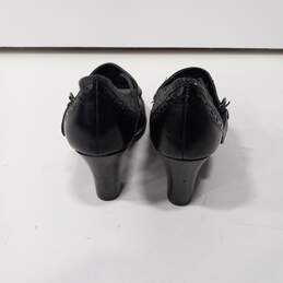 Women's Black & Grey Heels Size 8 alternative image