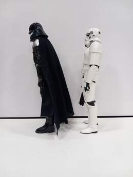 Pair of Star Wars Figures alternative image