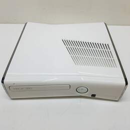 White Xbox 360 S 320GB Console