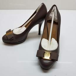Salvatore Ferragmo Women's Brown Leather Bow Accent Pumps Size 8.5 w/COA