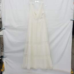 David's Bridal A-Line Wedding Dress Size 10 Waist 30in Chest 36in alternative image