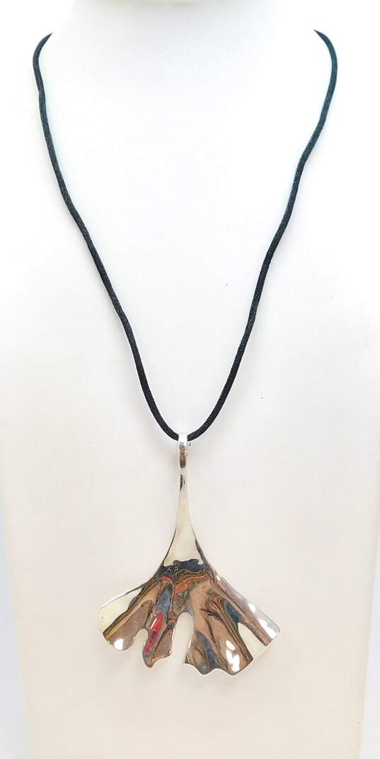 Designer Robert Lee Morris 925 Gingko Leaf Pendant Cord Necklace 18.7g image number 1