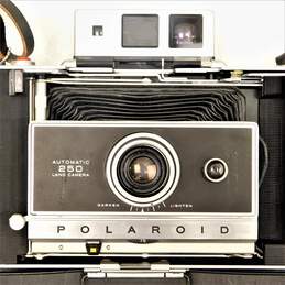 Polaroid 250 Model Land Camera w/ Flash, Timer, Case & Manual alternative image