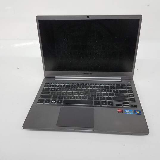 Samsung 700z Laptop image number 1