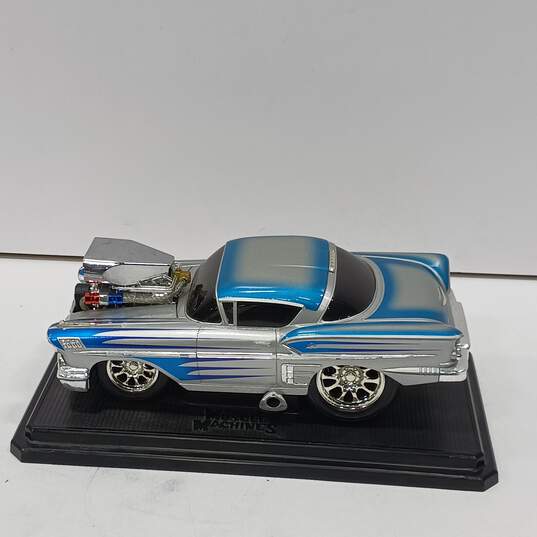 Muscle Machine 1958 Chevy Impala 1:64 Model Car image number 1