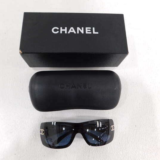 Buy the CHANEL Black CC Crystal 5088-B 51/87 Women's Shield