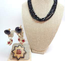 Vintage Goldtone Black Crystals Beaded Multi Strand Necklace Matching & Red Rhinestones Screw Back Earrings & Enamel Shield Star Brooch 98.2g