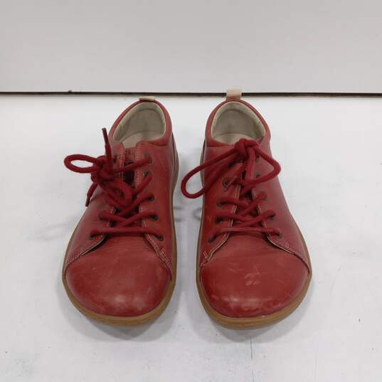 Birkenstock Red Leather Shoes Size 6.5 (EU 37L) image number 1