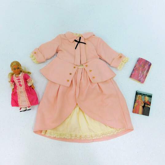 American Girl Elizabeth Riding Outfit W/ Mini Doll Mini Book & Felicity's Journal image number 1