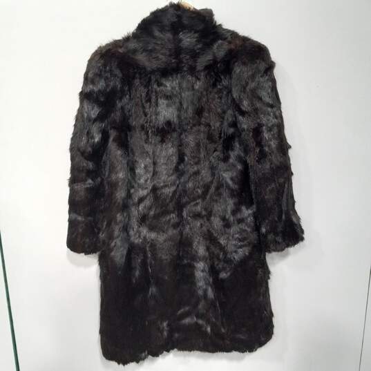 Women's Black Fur Coat Size Not Markerd image number 2