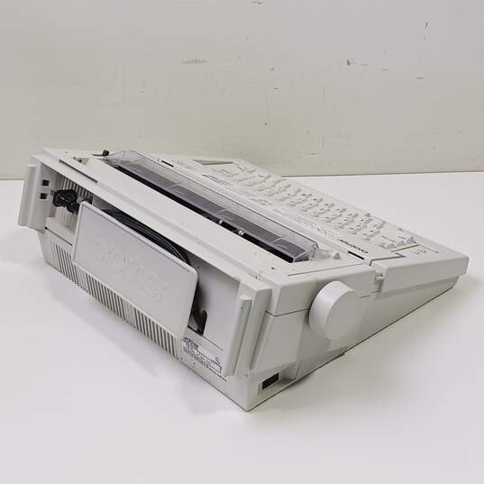 Brother AX350 Electric Portable Typewriter image number 3