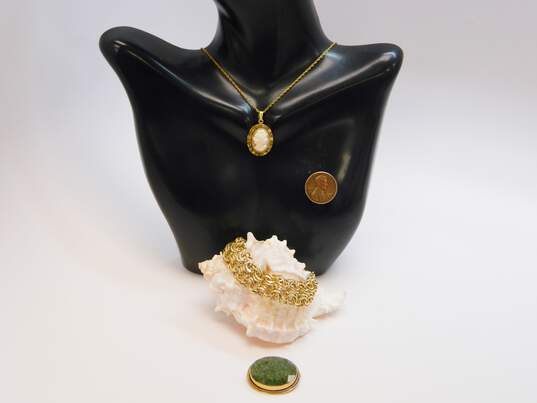 Vintage Gold Filled Nephrite Brooch Carved Cameo Necklace & Chain Bracelet 30.2g image number 5