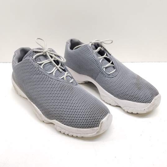 Jordan Future Low Grey Mist Men's Athletic Sneaker Size 9.5 image number 3