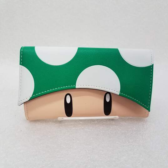 Super Mario Brothers Wallet image number 1
