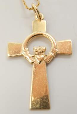 14K Yellow Gold Claddagh Cross Pendant Necklace 2.2g alternative image