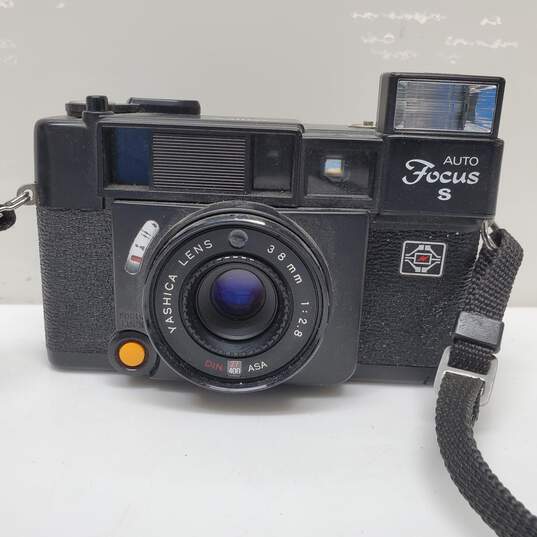 Yashica Auto Focus S 35mm Point and Shoot Camera image number 1