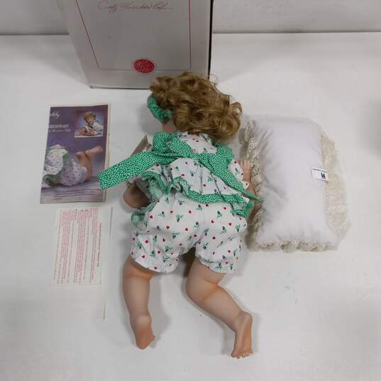 The Hamiliton Collection Heritage Porcelain Dolls Shannon & Tiffany IOB image number 3