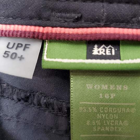 REI UPF 50 + Black Nylon Hiking Pants Women's 16P image number 3