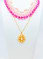 VNTG Gold Tone Pink & White Mid Century Beaded Jewelry image number 2