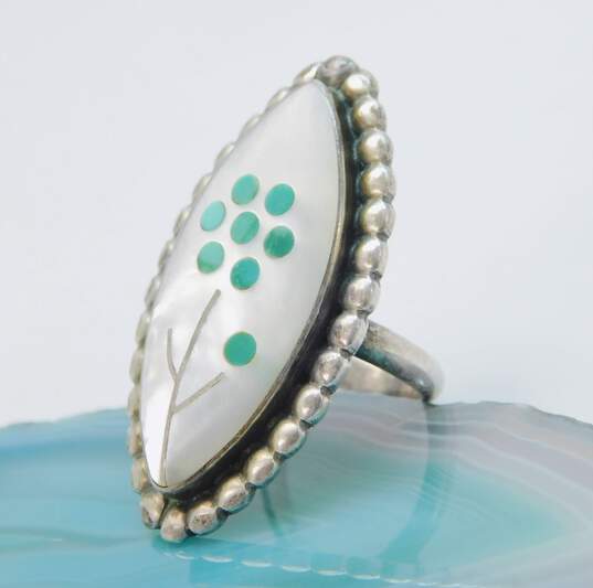 Artisan Zuni 925 Southwestern Turquoise Inlay Flower White Mother of Pearl Dotted Pointed Ring 8.8g image number 2