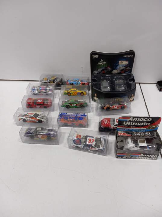 6LB Bulk Lot of Assorted Toy Cars, Stands, & Trading Cards image number 7