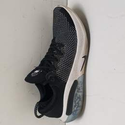 Nike Joyride Run Flyknit Running Sneakers Oreo AQ2730-001 Size 11.5 Black, White