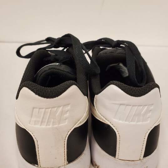 Nike Women Black/White Sneaker SZ 6 image number 5