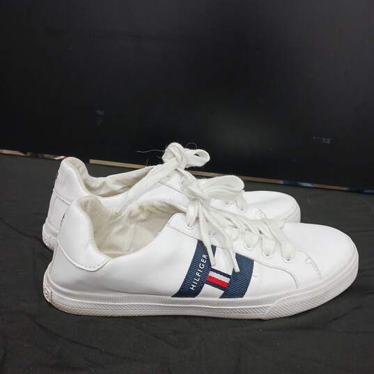 Tommy Hilfiger Shoes Women's Size 8M image number 2