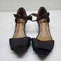Clarks Womens Black Wedge Sandals Size 7.5 image number 2