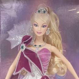 Special Edition 2005 Holiday Barbie Doll In Original Box alternative image