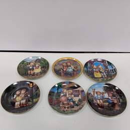 Bundle of 6 Decorative Hummel Plates