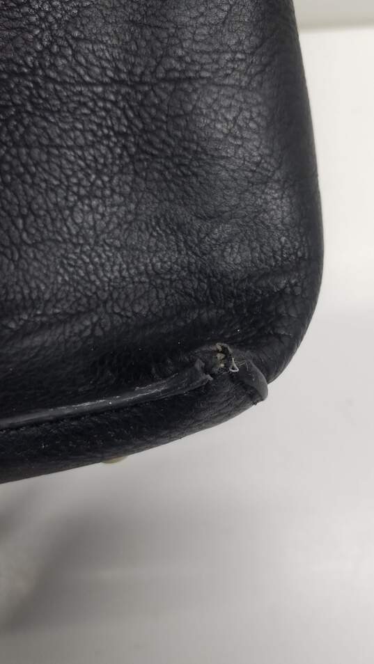Vintage Michael Kors Black Tumbled Leather Bag w/ Gold Pendant image number 3