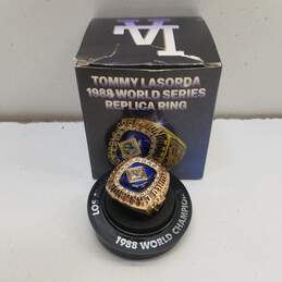 Los Angeles Dodgers Tommy Lasorda 1988 World Series Replica Ring alternative image