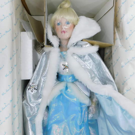 Danbury Mint Snow Queen Porcelain Collector Doll Judy Belle 1989 IOB image number 2