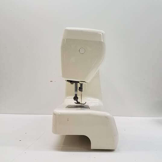 Kenmore Sewing Machine 385.12102990 image number 5