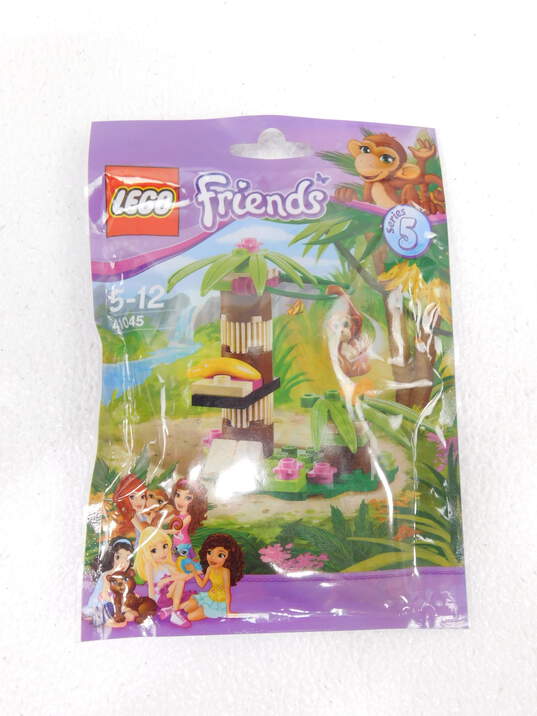 Friends Factory Sealed Sets 41754: Leo's Room 40266: Mini Keepsake Box & 41045: Orangutan's Banana Tree image number 5