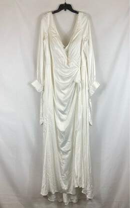 Ladivine by Cinderella Divine White Formal Dress - Size 22