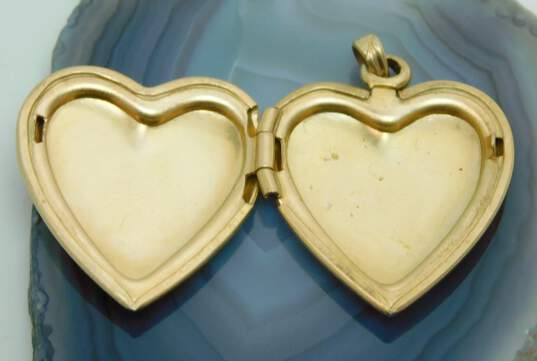 14K Gold Etched Textured Scrolled Filigree & Smooth Heart Locket Pendant 4.1g image number 2