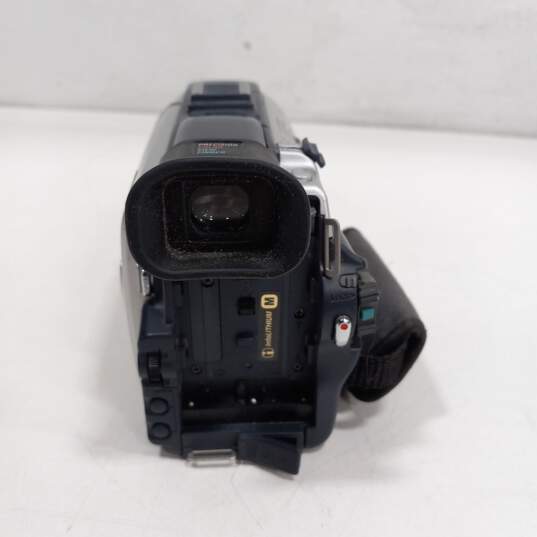 Mini DV Digital DCR-TRV30 Handycam image number 3