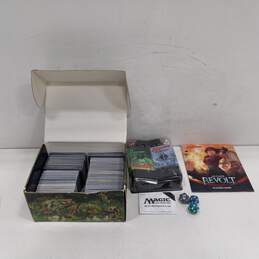 Bundle of 4.7lbs of Magic the Gathering Cards And Dice