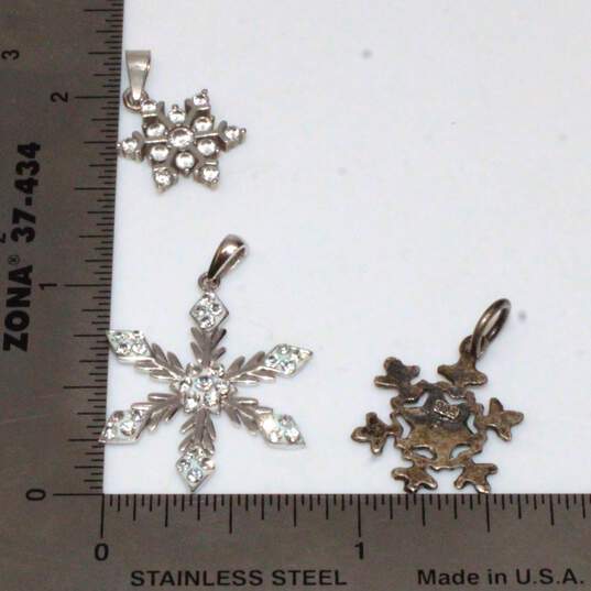 Bundle of 3 Sterling Silver Snowflake Pendants - 4.2g image number 3