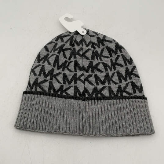 NWT Womens Gray Signature Print Knitted Cuffed Winter Beanie Hat One Size image number 1